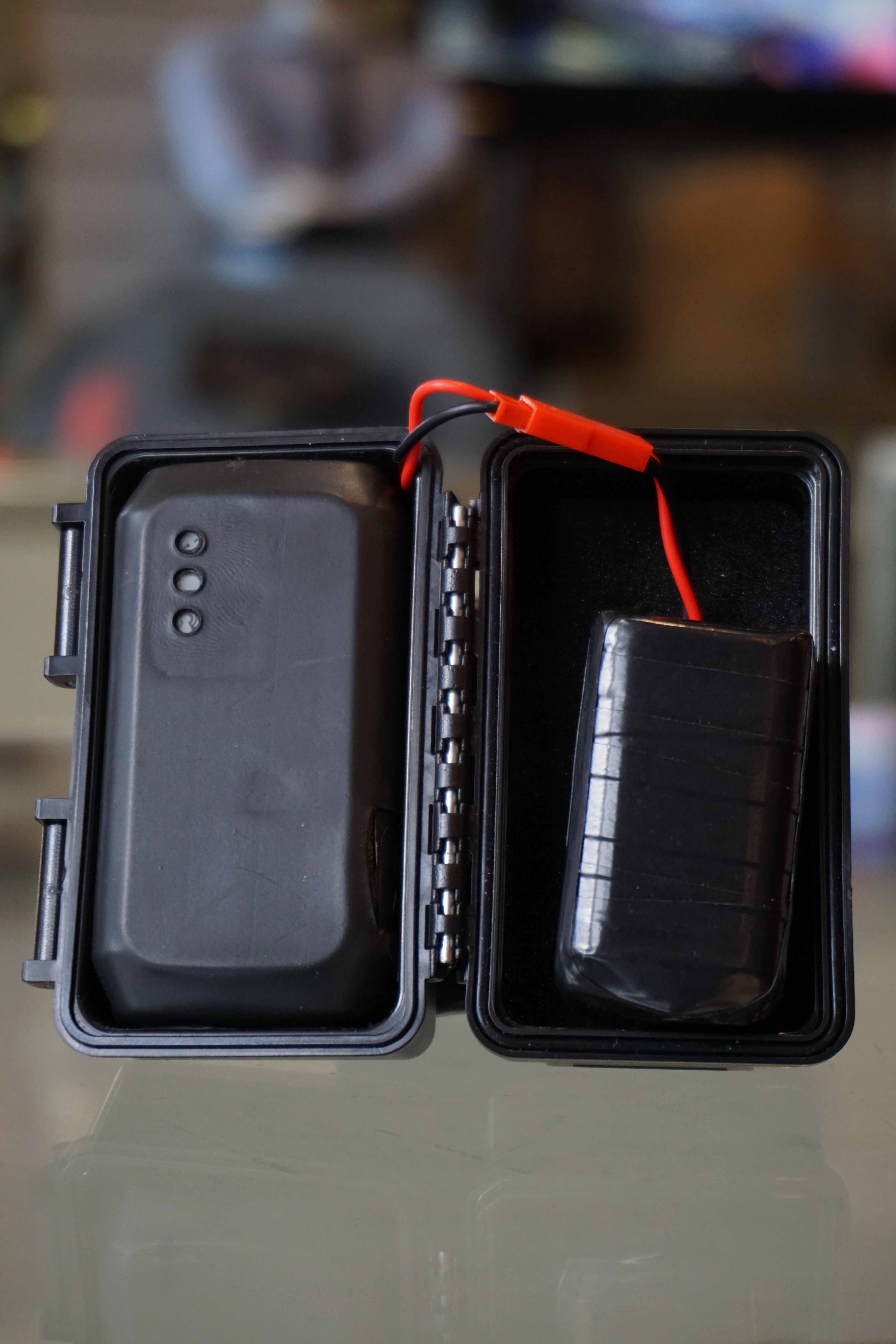 Dispositivo de rastreo GPS para autos